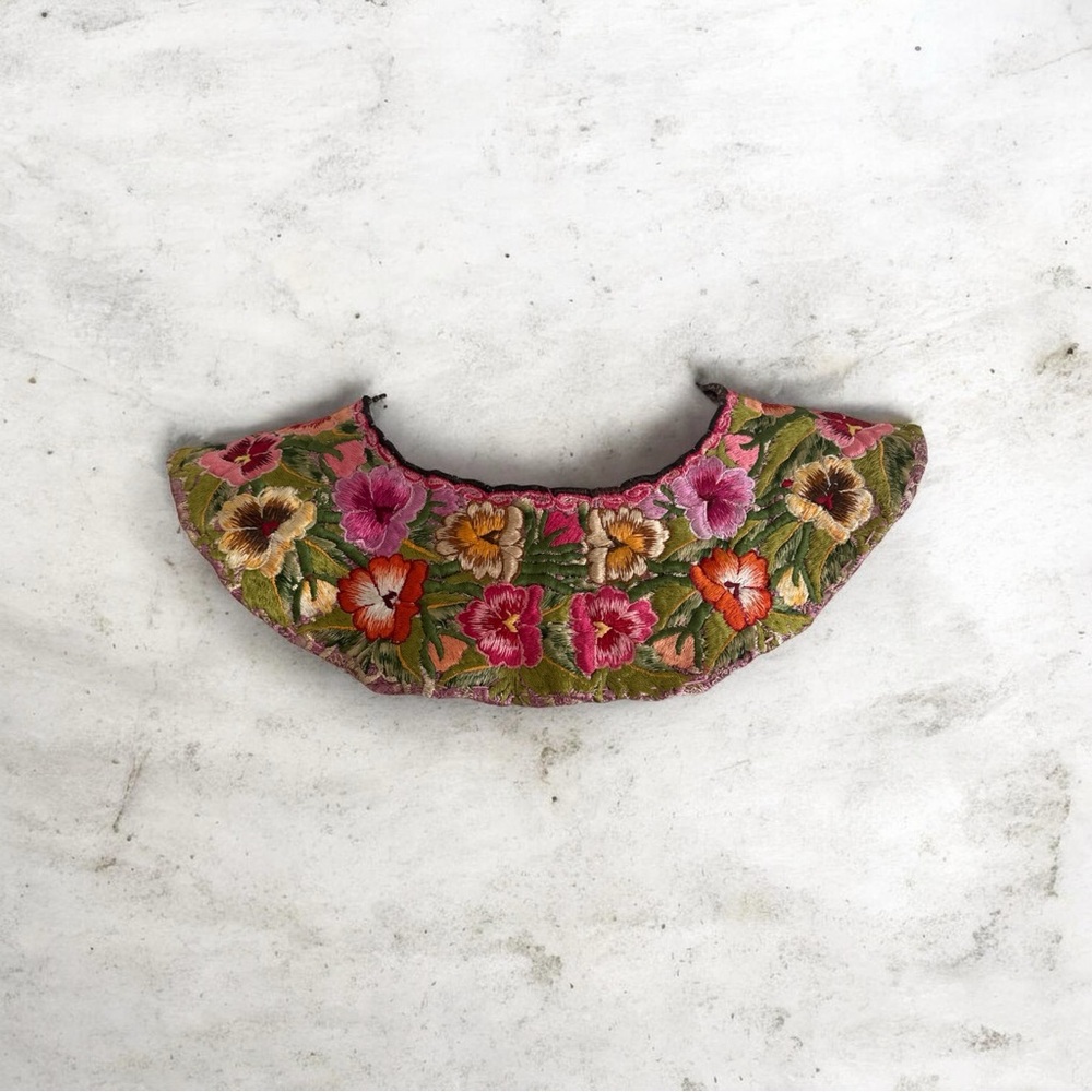 Guatemalan Huipil Embroidered Collar Necklace Handwoven Floral Multicolor 16”